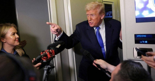 Ông Trump gọi phóng viên Bloomberg là "con lợn"