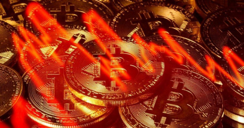 Các 'cá mập' tháo chạy khỏi Bitcoin