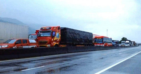 Tạm ngưng xe quốc lộ 1 và cao tốc Cam Lâm - Vĩnh Hảo đoạn Phan Rang - Nha Trang