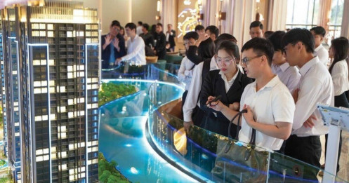 Giải bài toán mua nhà cho người trẻ