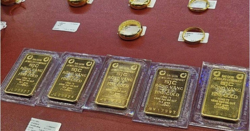 Sáng 21-11, giá vàng miếng SJC thấp nhất trong 3 ngày, vẫn bỏ xa giá thế giới