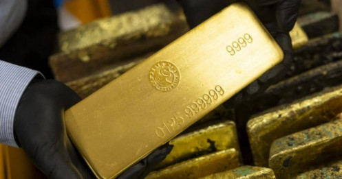 'Cá mập' xả 4,3 tấn vàng, lượng nắm giữ còn 1.039 tấn