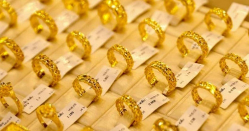 Giá vàng hôm nay 21/11/2025: Đồng loạt giảm sốc