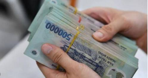 Chi thưởng Tết vào tháng nào để nhận trọn tay, nộp thuế ít?