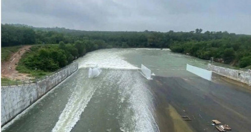 Hồ Dầu Tiếng xả lũ về sông Sài Gòn