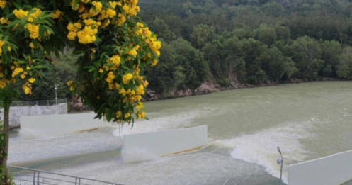 Sáng nay 25/11, hồ Dầu Tiếng xả lũ, người dân ở khu vực ven sông Sài Gòn hết sức lưu ý