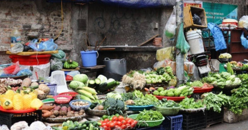 Chuyện rau củ tăng giá chóng mặt: Thiên tai chỉ là cái cớ?