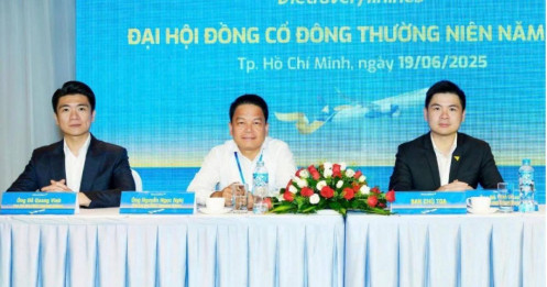 Cổ đông ‘khủng’ thoái sạch vốn, hãng bay của con trai bầu Hiển rung chuyển