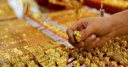 Vàng tăng 20 lần trong 20 năm, chuyên gia cảnh báo nguy cơ ‘bong bóng’ dòng tiền