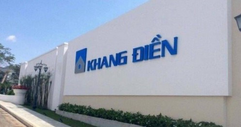 Phó Chủ tịch 'tặng mẹ' gần 620 tỷ đồng từ cổ phiếu