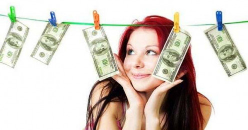 Vì sao các cụ hay nói: ''Tiền chọn người, chứ không phải người chọn tiền?''
