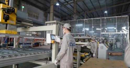 Nhựa Đông Á lao dốc: Hàng Trung Quốc áp đảo, nợ nghìn tỷ, cổ phiếu bị hủy niêm yết