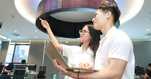 VN-Index lùi về 1.600 điểm, định giá thị trường đã về vùng hợp lý