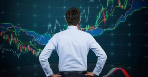 Cổ phiếu ngành nào sẽ hút dòng tiền cuối năm?