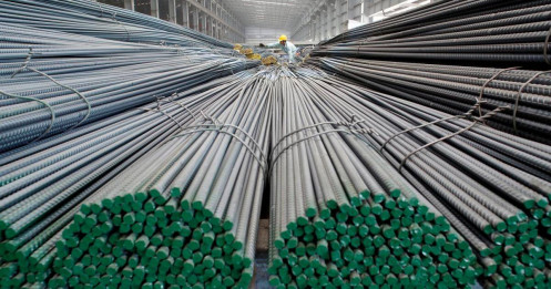 Ai đang “bòn rút” thị phần thép xây dựng của Hòa Phát?