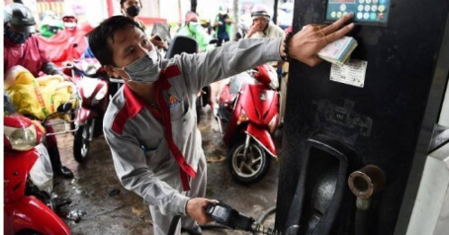 Giá xăng về 20.000 đồng/lít