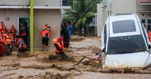 Số người chết vì lũ lụt ở Indonsia tăng lên 174 người