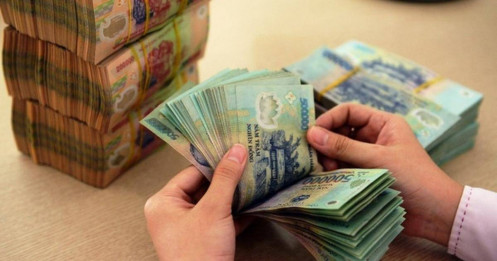 Cơn sốt thoái vốn bùng nổ: PVN, Vicem, Vinataba ồ ạt bán cổ phần trên sàn