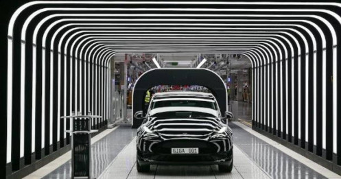 ‘Cơn đau đầu’ mới của Elon Musk: Doanh số giảm gần 1 nửa tại châu Âu khi thị trường xe điện chung tăng 26% – chuyện gì đang xảy ra?