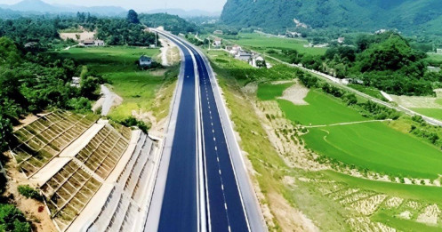 Đề xuất đầu tư cao tốc Mộc Châu - Sơn La gần 22.300 tỷ đồng