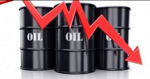 Giá xăng dầu hôm nay 1/12/2025: Xu hướng giảm giá