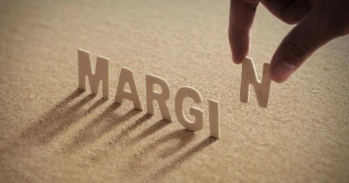 Hạ tỷ lệ margin: Đòn "phanh" giữa lúc thị trường "khát tiền"?