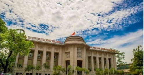 NHNN bơm ròng hơn 106.000 tỷ đồng, thị trường tiền tệ “nóng rực” cuối năm