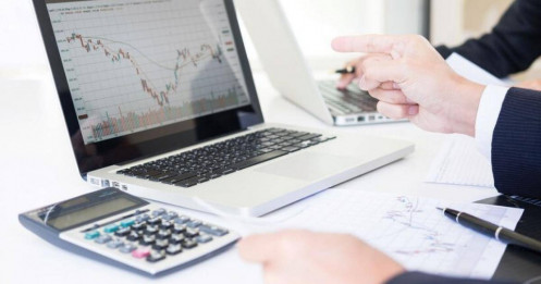 Bữa tiệc tín dụng cuối chu kỳ: Hưng phấn che lấp cảnh báo
