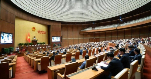 Quốc hội quyết đầu tư “khủng” 700.000 tỷ đồng cho y tế và giáo dục