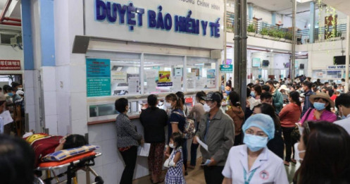 Vì sao tăng mức đóng BHYT khi miễn viện phí?