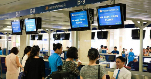 Vé máy bay Tết 2026: Nhiều chặng hết sạch vé, giá nối chuyến có lúc vọt tới 13 triệu đồng