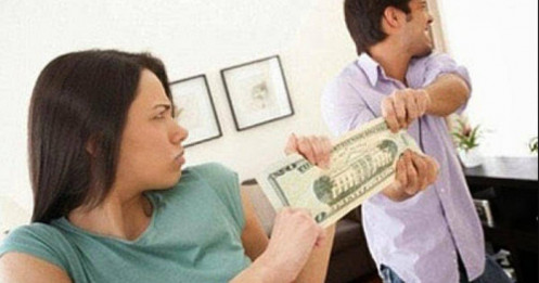 Nóng: Từ ngày 15/12, kiểm soát thu nhập của chồng hoặc vợ có thể bị phạt 30 triệu đồng