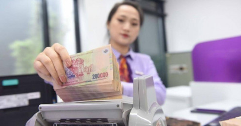 Tăng lãi suất báo hiệu tăng trưởng hay thắt chặt?