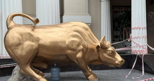 HOSE thay đổi biểu tượng sang "bò tấn công", mang hàm ý gì?