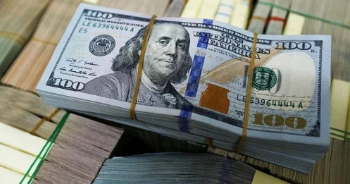 Giá USD tự do tiếp tục lao dốc