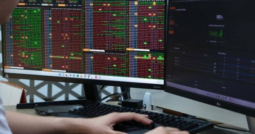 VN-Index phục hồi, khối ngoại đảo chiều sau tháng bán ròng