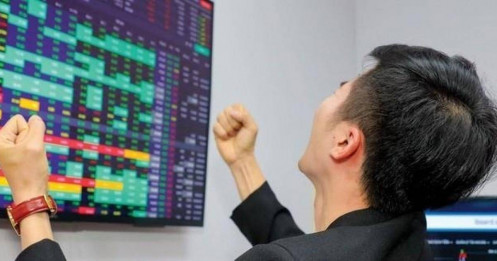 3 công ty tỷ USD trên sàn chứng khoán vừa được một thế lực tung hàng trăm tỷ "gom" ồ ạt