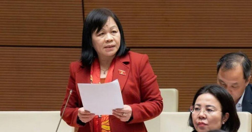 Thảm cảnh sau lũ: Tài sản trắng tay, nhiều gia đình ‘thoát nghèo’ theo nghĩa đau lòng