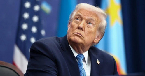 Tổng thống Trump 'giải cứu' xe chạy xăng