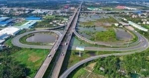 Loạt dự án lớn triển khai, cơ hội đầu tư trên TTCK ra sao?