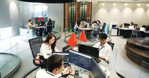 Chứng khoán cuối năm còn dư địa tăng?