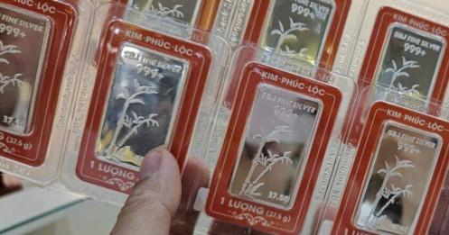 Giá bạc hôm nay 10/12 tăng cao kỷ lục, vượt mọi dự báo