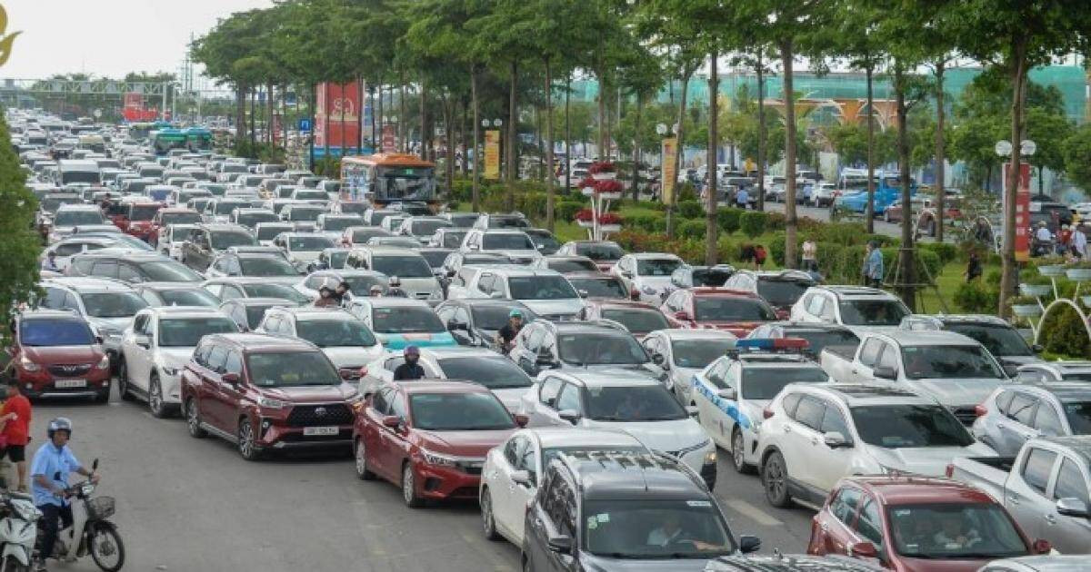 Sự kiện: Hà Nội cấm xe máy chạy xăng