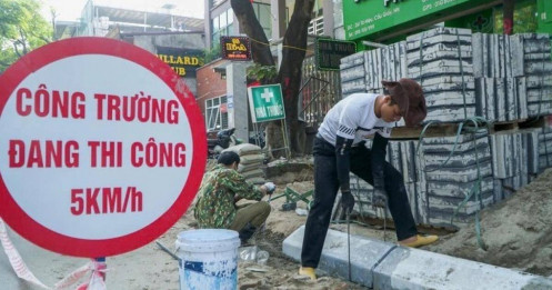 Chủ tịch Hà Nội yêu cầu không cấp phép đào vỉa hè khi không khí ô nhiễm nặng