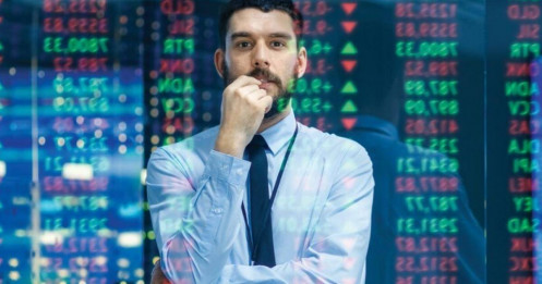 Dòng vốn ngoại chảy mạnh vào VNM, SAB