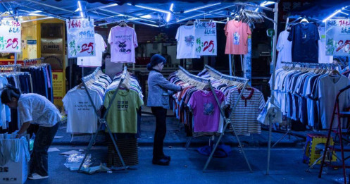 Nghịch lý kinh tế Trung Quốc: Lạm phát nhích lên nhưng áp lực giảm phát vẫn bám rễ