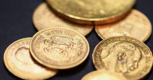 Vàng hạ nhẹ — bạc lập đỉnh cao sau quyết định cắt lãi của Federal Reserve