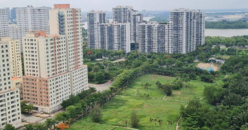 Đất tăng nóng, dân lo, doanh nghiệp xoay trục