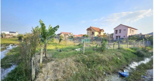 Khu đất công 1.500 m² được gia đình cựu Bí thư phường thuê với giá chỉ 500.000 đồng/năm