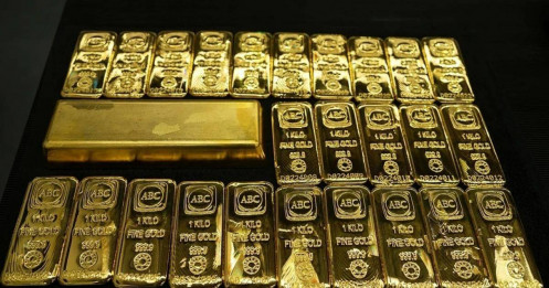 Sau cơn tăng sốc 60%, vàng 2026 sẽ đi về đâu?